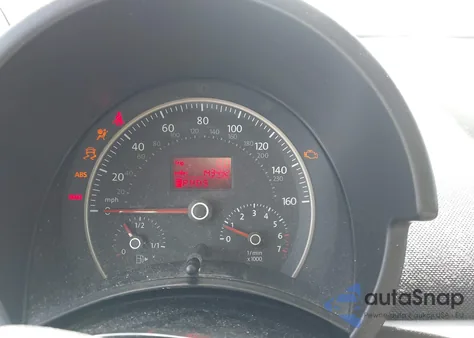 2010 Volkswagen New Beetle z USA, uszkodzony, nr VIN 3VWPG3AG7AM018434